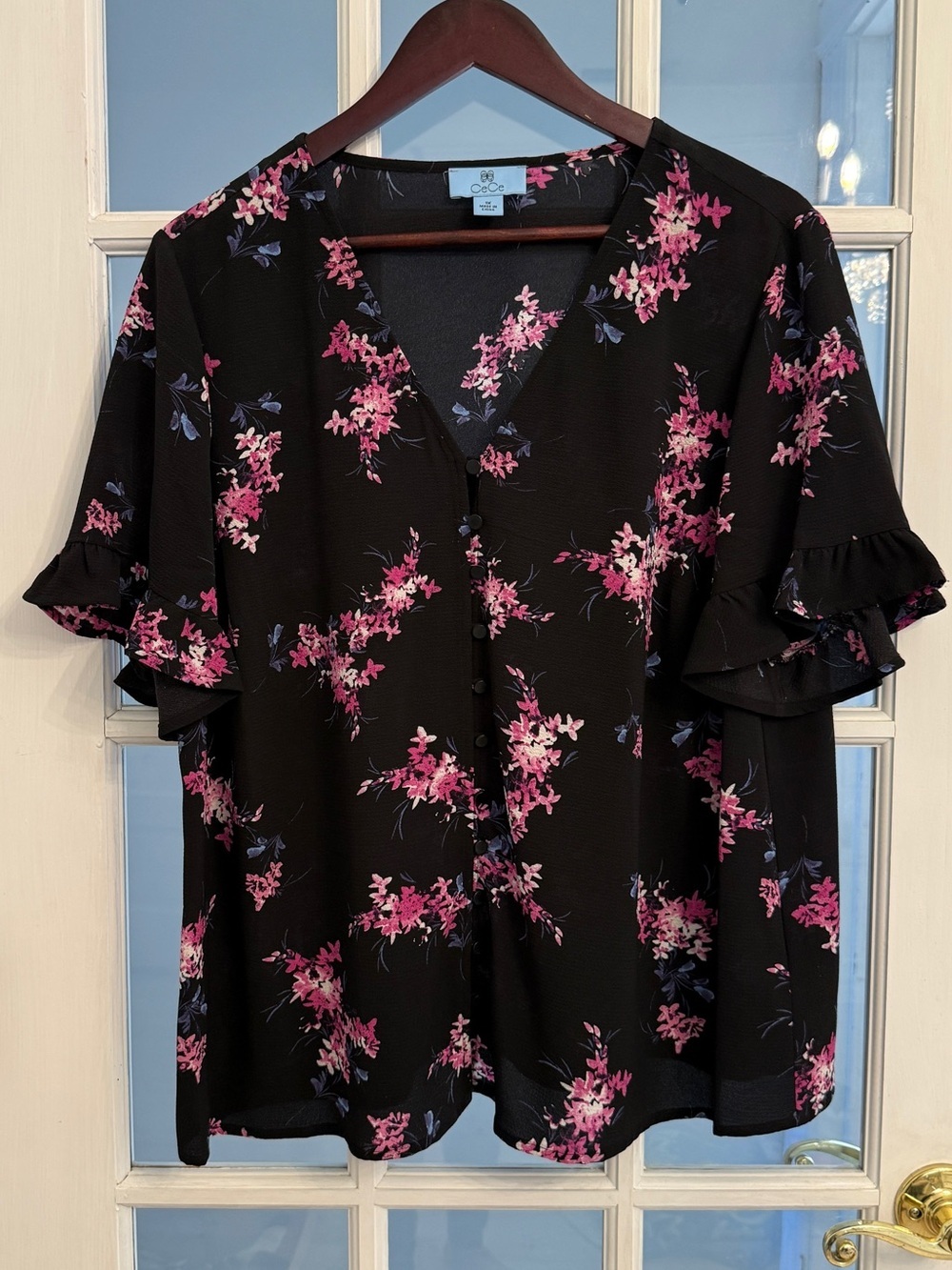 CECE Women’s Floral Ruffle Sleeve V-Neck Button Down Blouse Black Pink Size 1X